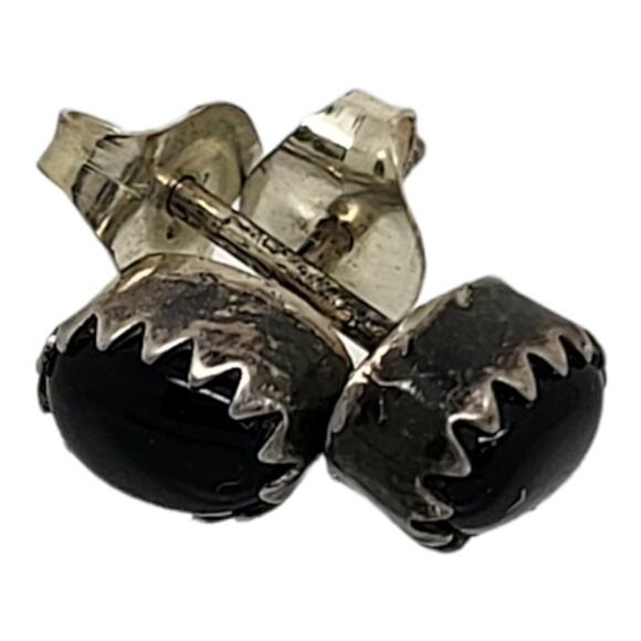 Vintage Southwest Style Oval Sawtooth Setting Onyx Stud Earrings - Picture 4 of 5